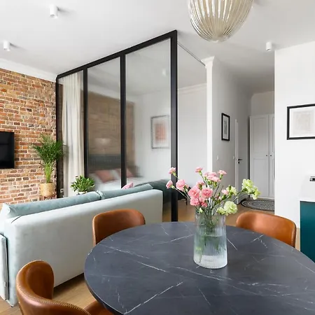 Apartmán Aleja 22 *